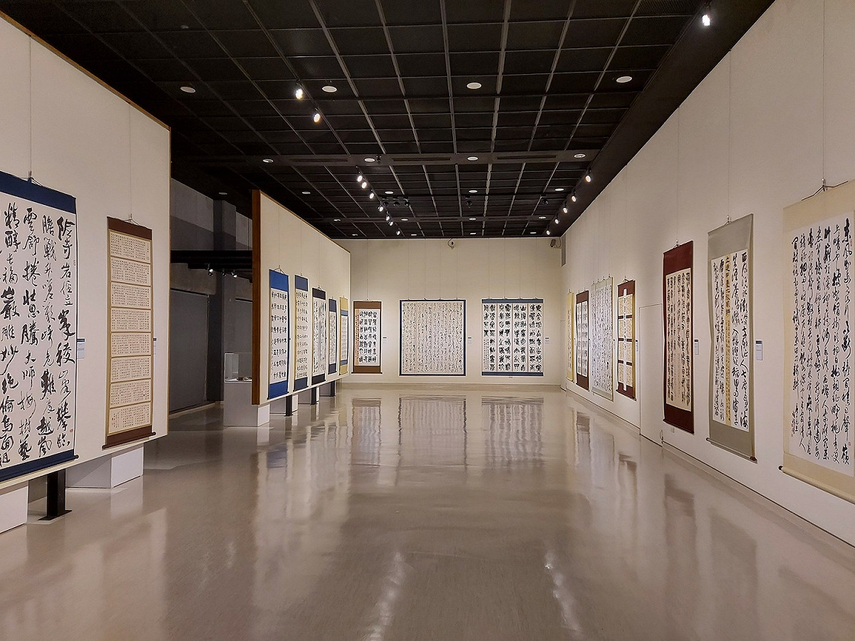 2021新北市美展多聯屏書法展氣勢。 圖：新北市文化局提供