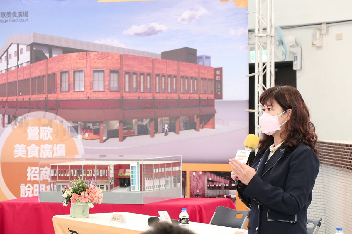 鶯歌美食光場共計20個小坪數攤位、3個大坪數攤位，自即日起至110年12月30日止開放民眾提出申請，經審查通過者，最高可獲26個月攤位使用費減免。 圖：新北市市場處提供