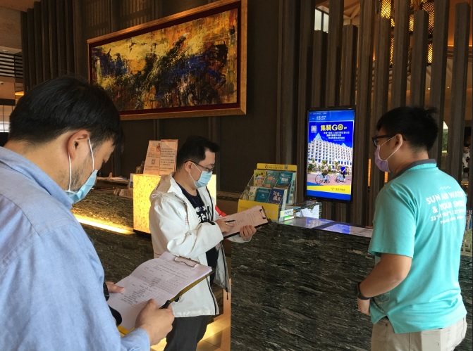 經由專業團隊至旅館現場進行評分，通過後獲得「新北市優良旅館」認證。 圖：新北市觀旅局提供