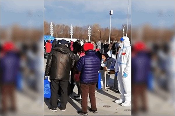 中國近期疫情升溫，根據中國衛健委數據，，昨(2)日通報新增93例本土案例，其中以黑龍江省黑河市最多，多達35例。 圖：擷取自中國網路