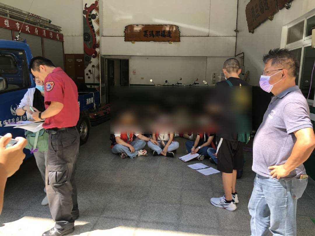 那瑪夏區公所神社今天(31)日上午，有30多名遊客疑似遭到成群虎頭蜂攻擊 圖：民眾提供