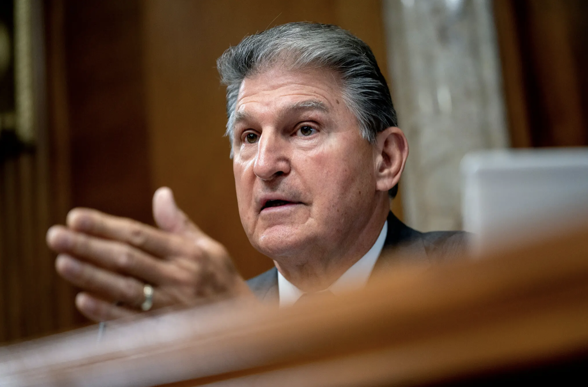 美國民主黨參議員喬‧曼欽（Joe Manchin） 圖：Stefani Reynolds for The New York Times