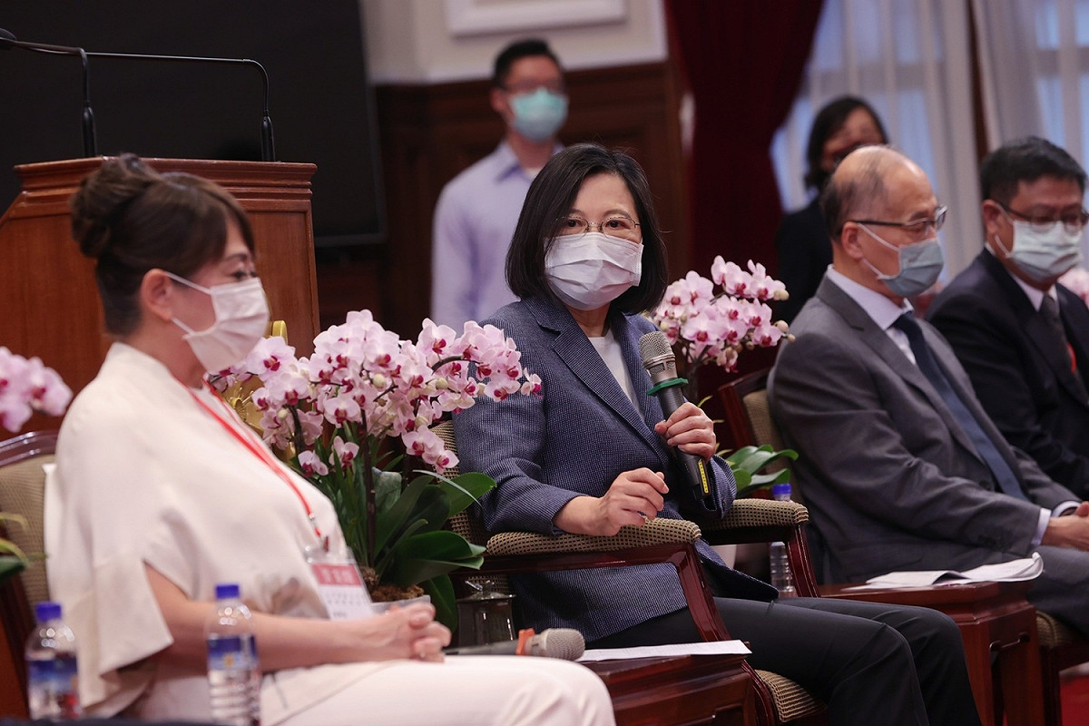 總統蔡英文替開放萊豬政策辯護 圖：總統府提供