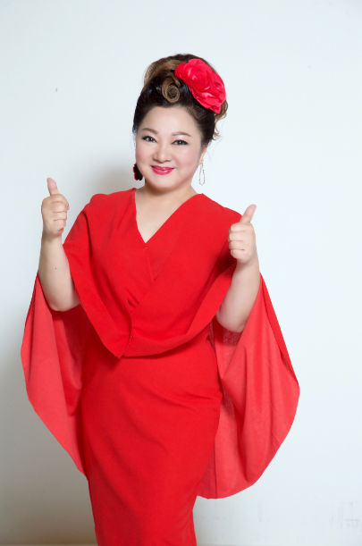 「110年新北市巷弄藝起來巡演」11月7日經典臺語演唱會特邀綜藝天后白冰冰。 圖：新北市文化局提供