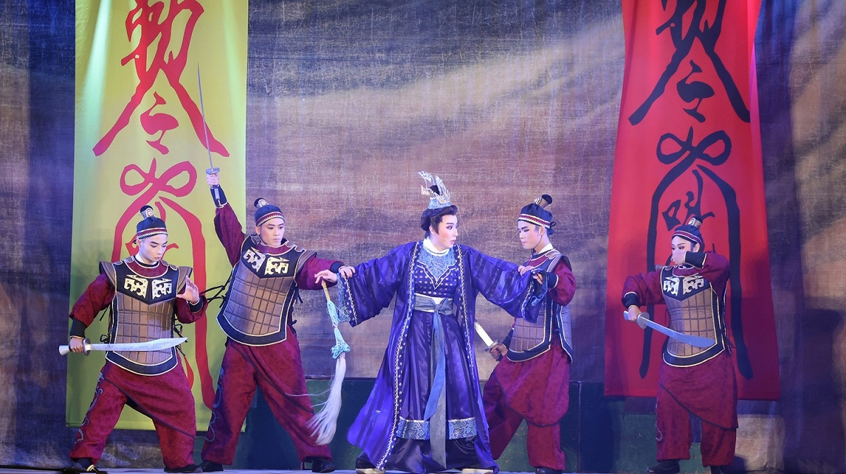 「110年新北市巷弄藝起來巡演」於10月30日由一心戲劇團在三重精采獻演。 圖：新北市文化局提供