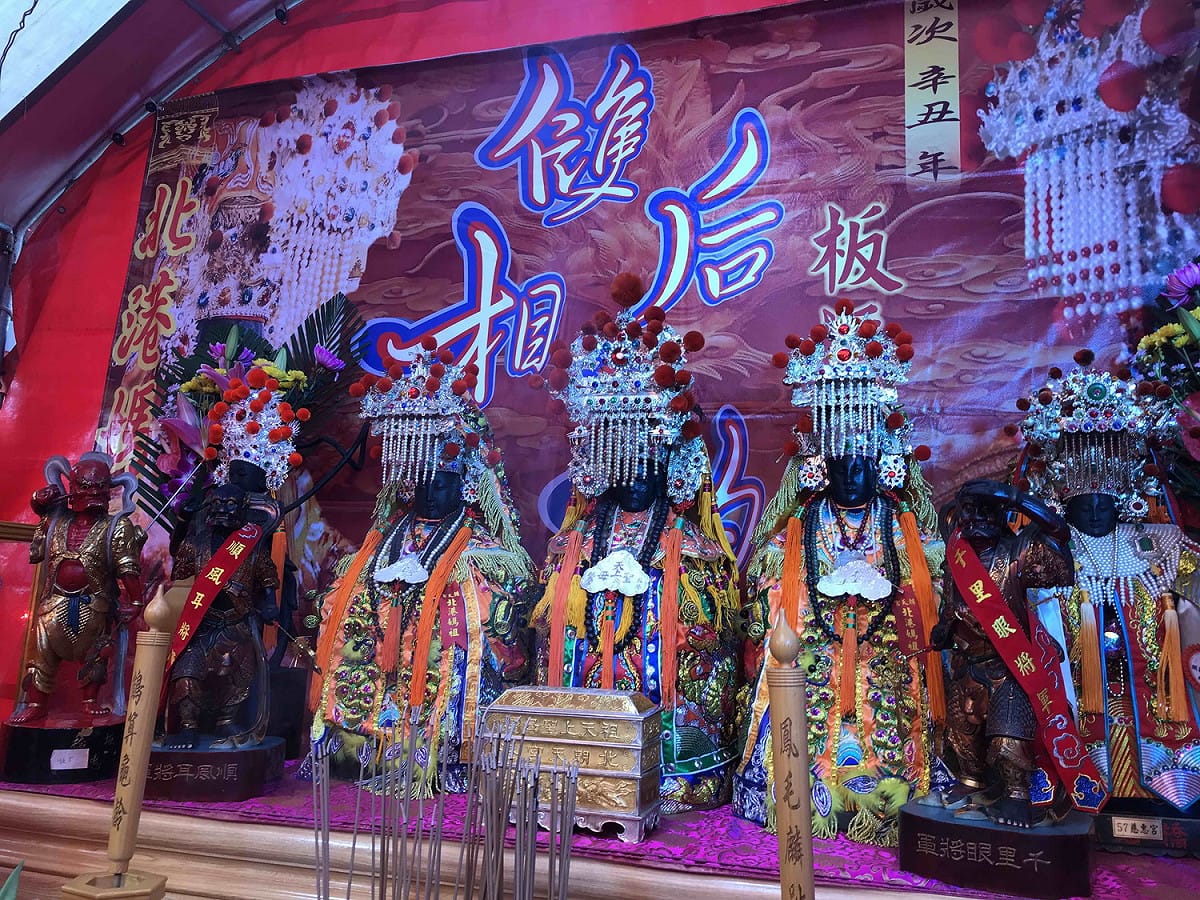 北港媽祖進行「慈悲列車環島除災祈福之旅」。 圖：新北市民政局/提供