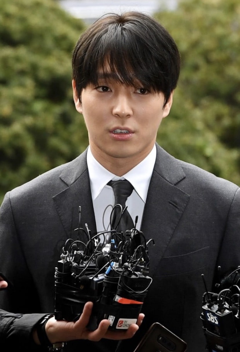 FTISLAND前隊長崔鍾訓被判2年半有期徒刑，在今日出獄。   圖：翻攝自한국경제