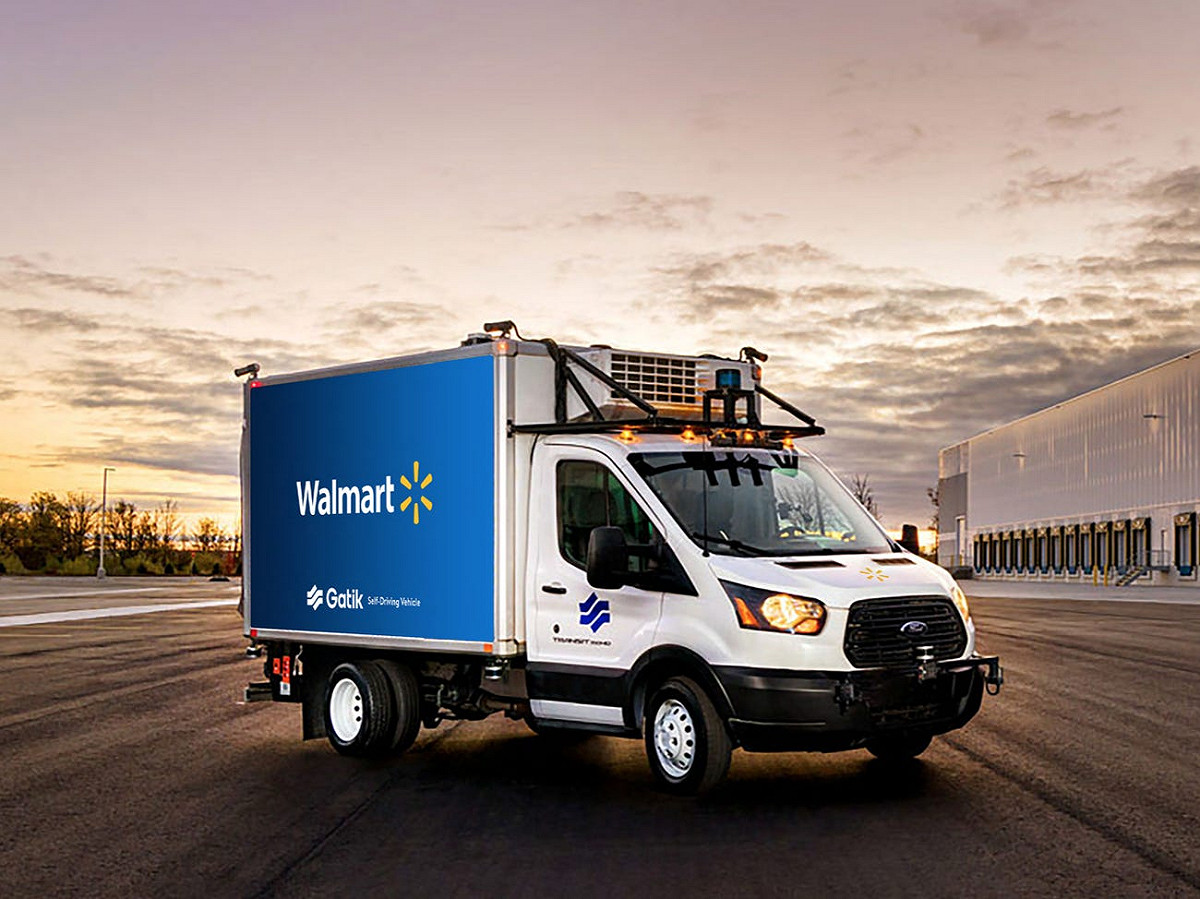 美國跨國零售商沃爾瑪（Walmart）使用Gatik的無人駕駛卡車運輸貨物，以提高載貨容量及效率。 圖：翻攝自沃爾​​瑪官網