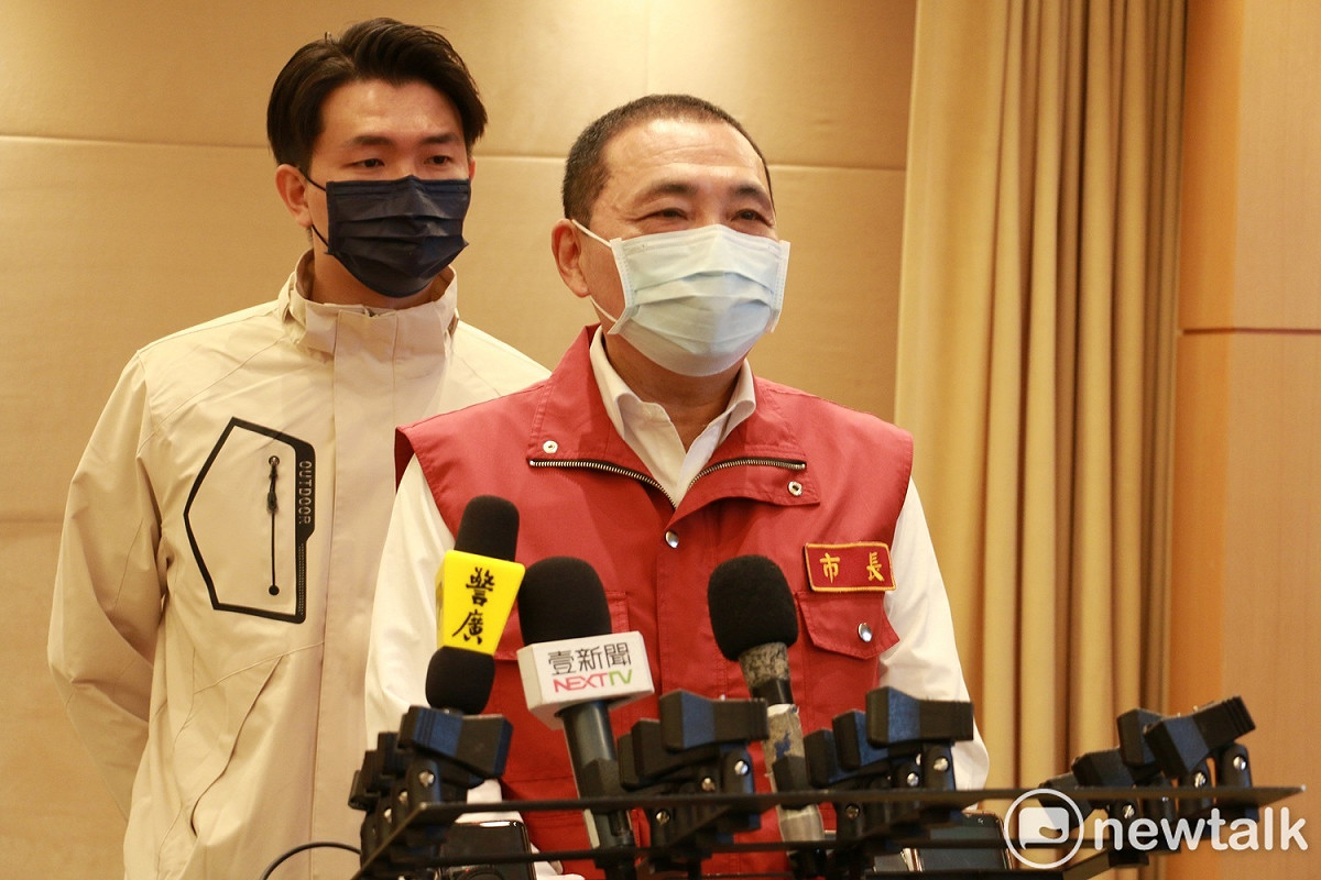 侯友宜提議中央開放短期旅館或較為寬裕的集中檢疫所，做為春節返鄉民眾的防疫旅館使用。 圖：林昀真/攝
