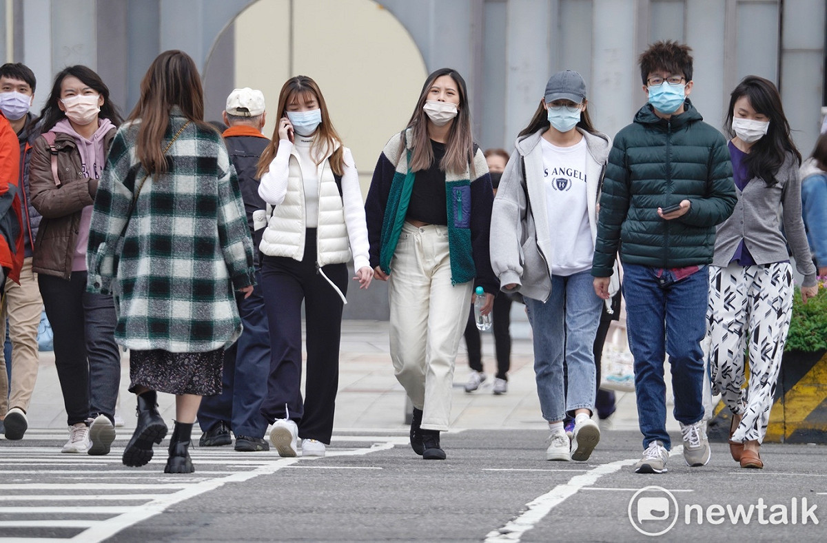 氣象專家賈新興今日表示，預估12月氣溫偏低的機率高。 圖：張良一/攝