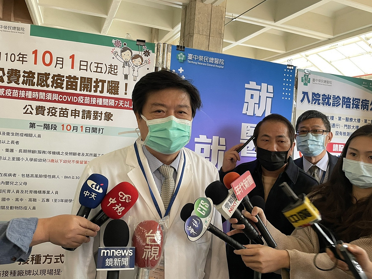 台中榮總神經醫學中心沈炯棋主任說明，宋姓男大生腦壓已降至正常值，持續往好的方向走。 台中榮總/提供
