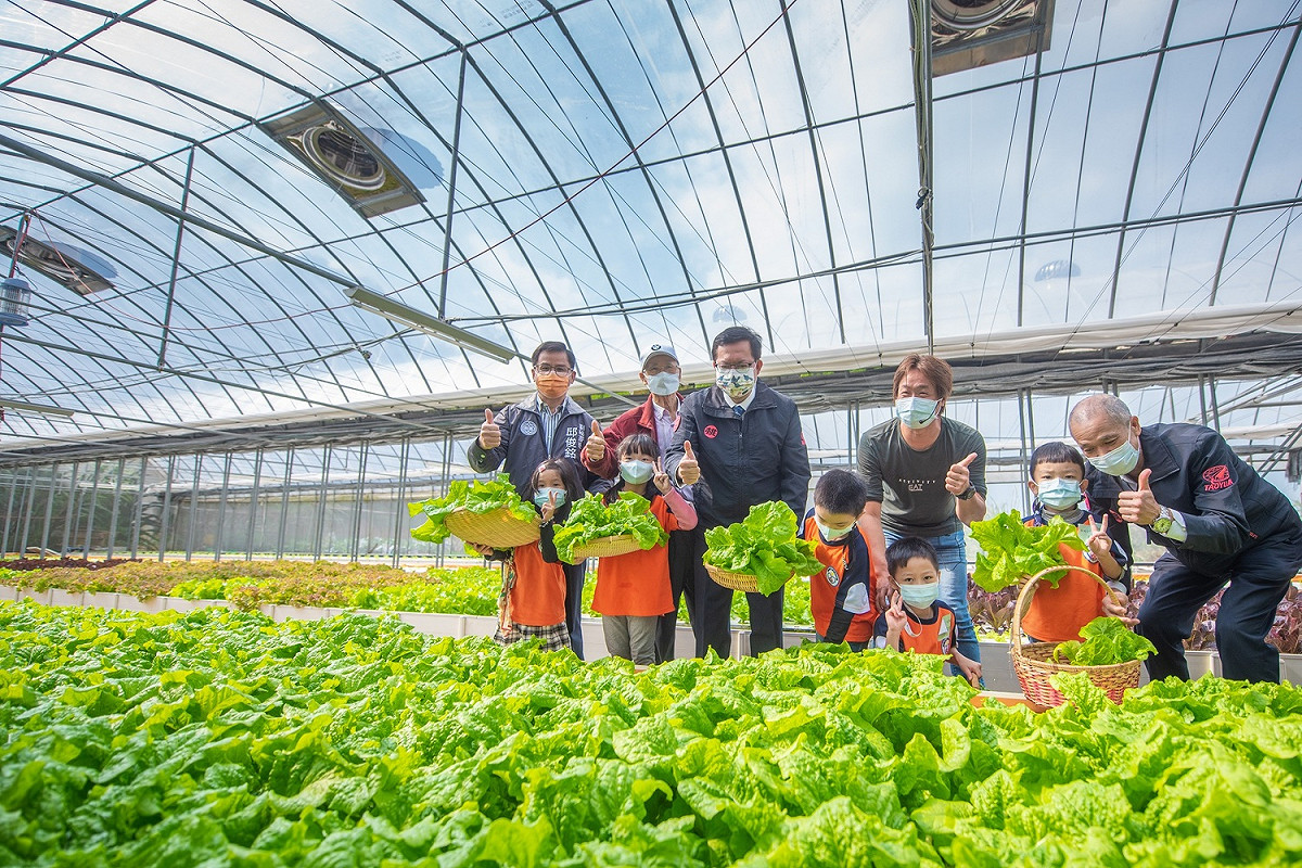桃園市推動食農戶外教育活動計畫，補助桃市學生每人500元進行休閒農場、觀光工廠及環境教育設施場所的校外教學活動， 圖：桃園市政府/提供