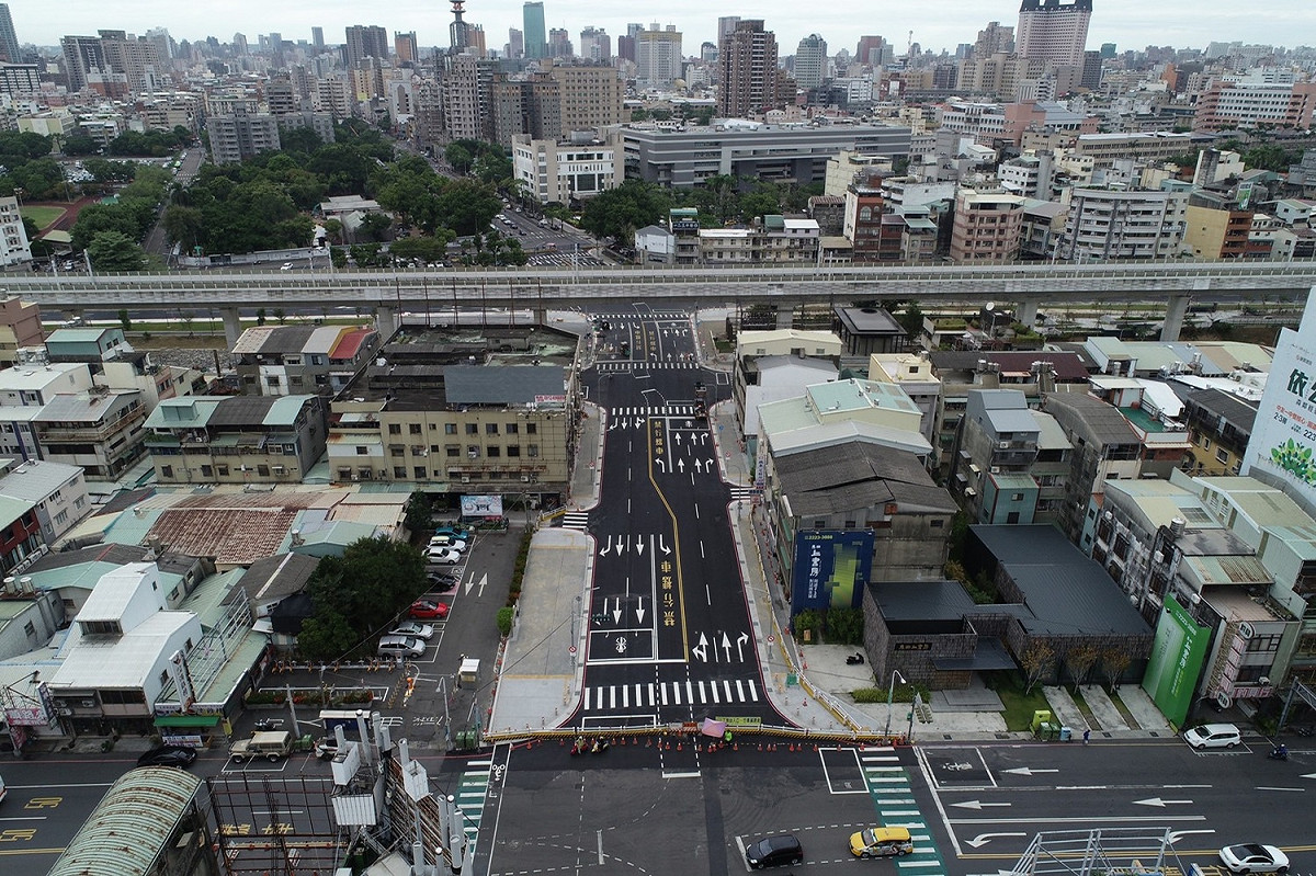 國光路地下道11月15日起全線開通。 台中市政府/提供