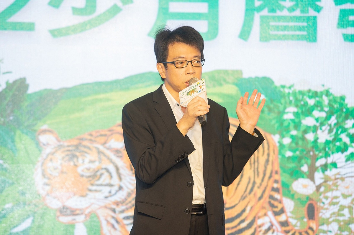 環保局長程大維表示，此次期待以新世代的角度和民眾分享，如何在生活中力行少一點的環保行動，一同實踐「一起少一點、環境好一點」的未來。
