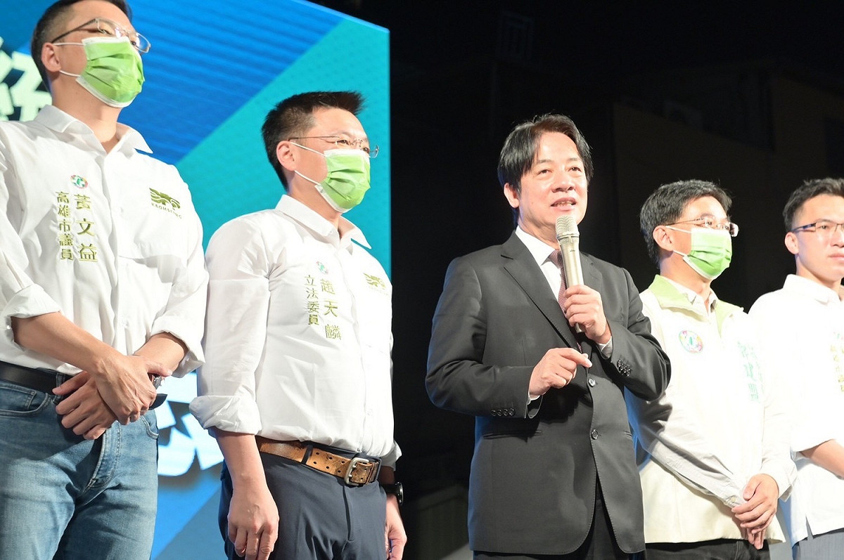「四個不同意 台灣更有力」高雄市首場公投說明會，副總統賴清德上台宣講。 圖：立委趙天麟服務處提供