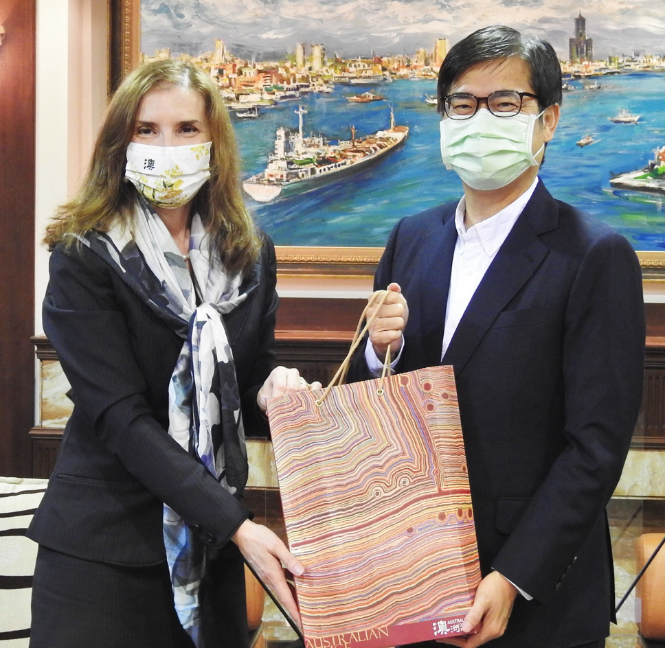 高雄市長陳其邁昨（15）日會晤澳洲辦事處代表露珍怡 圖/取自高雄市政府官網