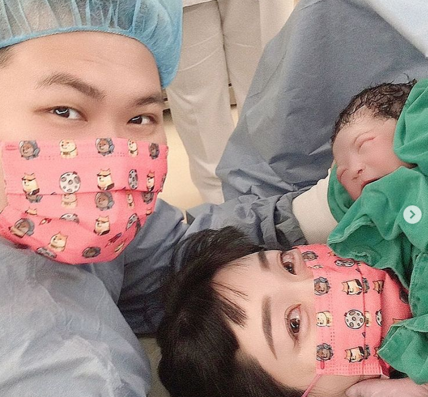 鐵牛老婆婷婷昨日順利生下兒子。 圖：翻攝自鐵牛IG