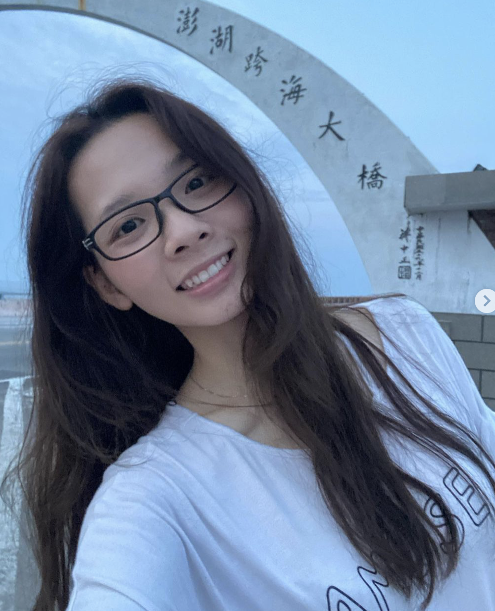 知識型網紅YouTuber「滴妹」。 圖：翻攝IG/滴妹