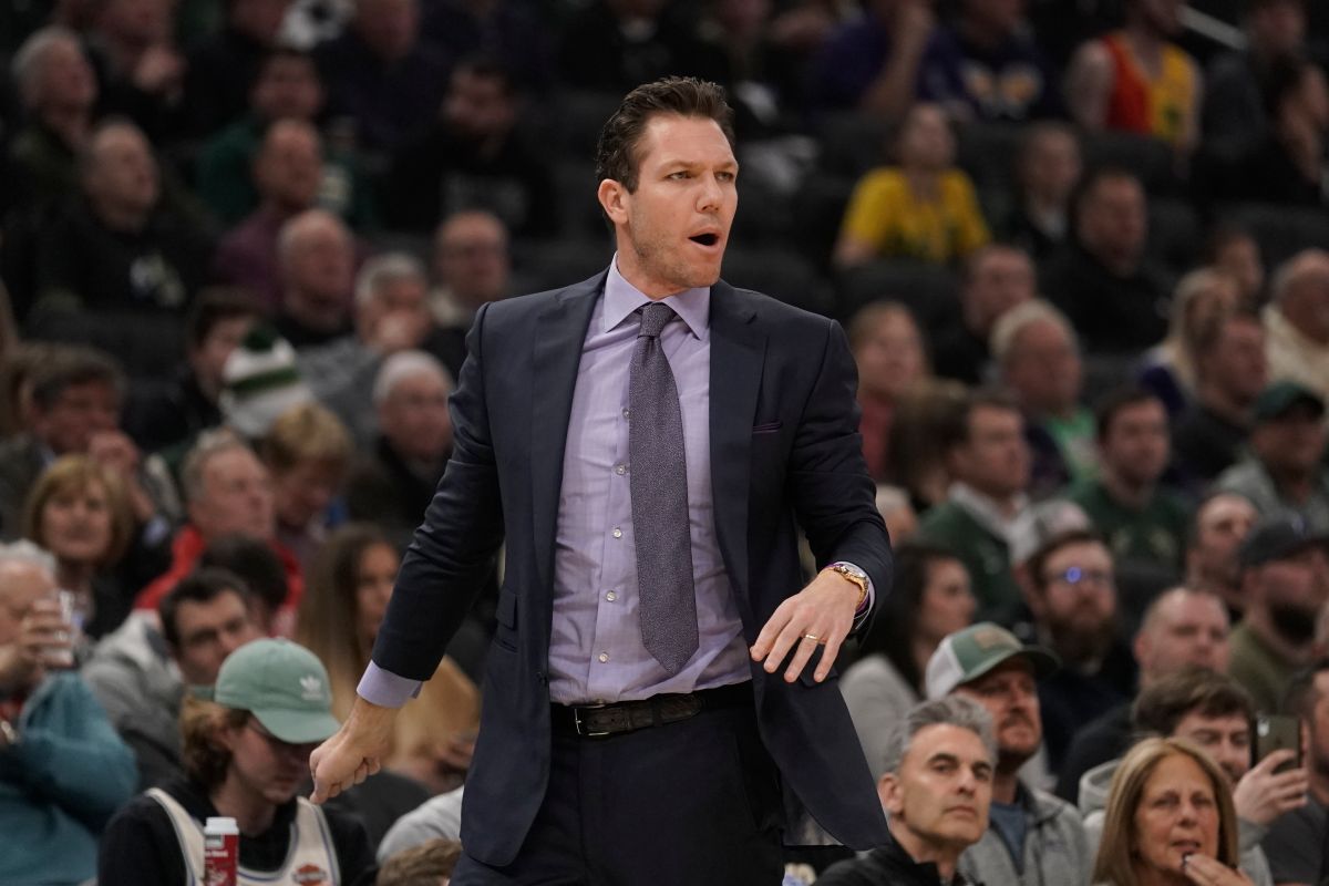 國王隊總教練Luke Walton。 圖／美聯社／達志影像