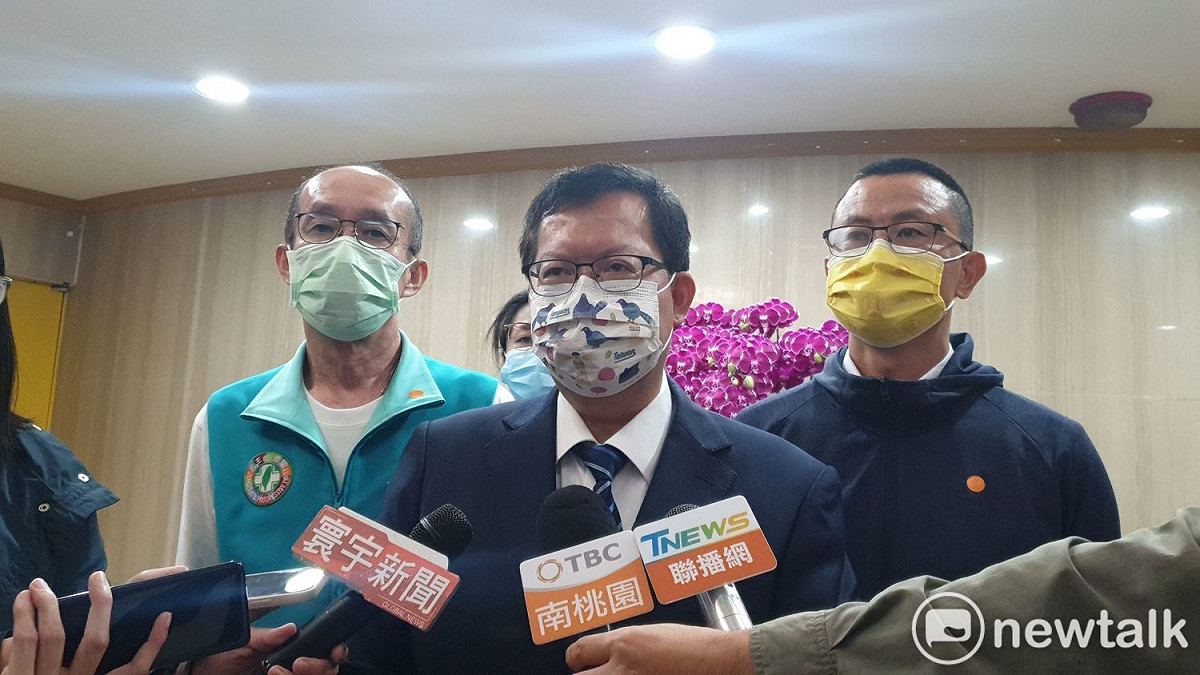 鄭文燦表示，他針對4大超商夜間工作安全提出建議，目的都是希望社區能夠安全。 圖：林昀真／攝