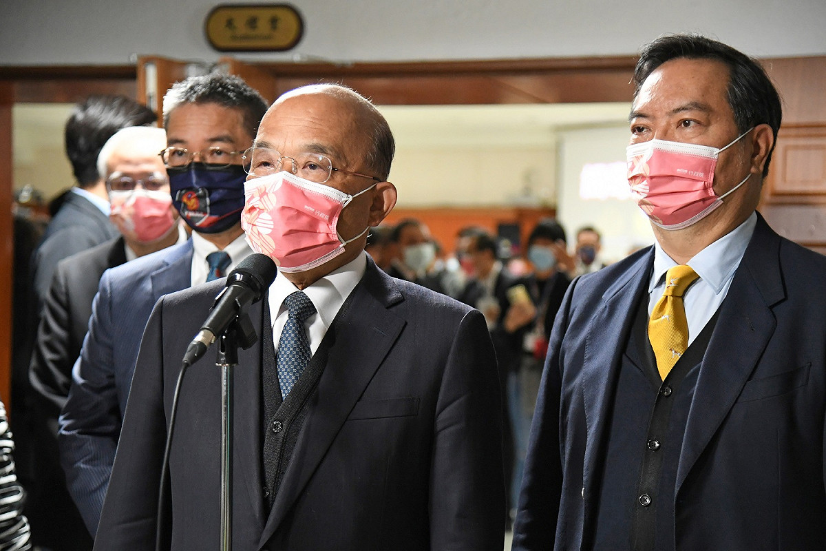 行政院長蘇貞昌今（24）天上午到新北市出席檢警查獲我國陸上最大宗海洛因毒品案記者會前受訪。 圖：行政院提供