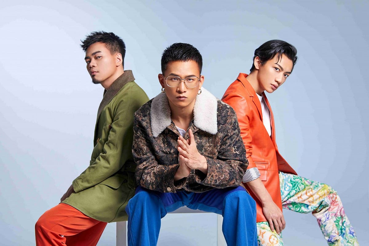 茄子蛋將演唱〈愛情你比我想的閣較偉大〉，把搖滾與台式浪漫帶到金馬殿堂上。 圖：金馬執委會 / 提供