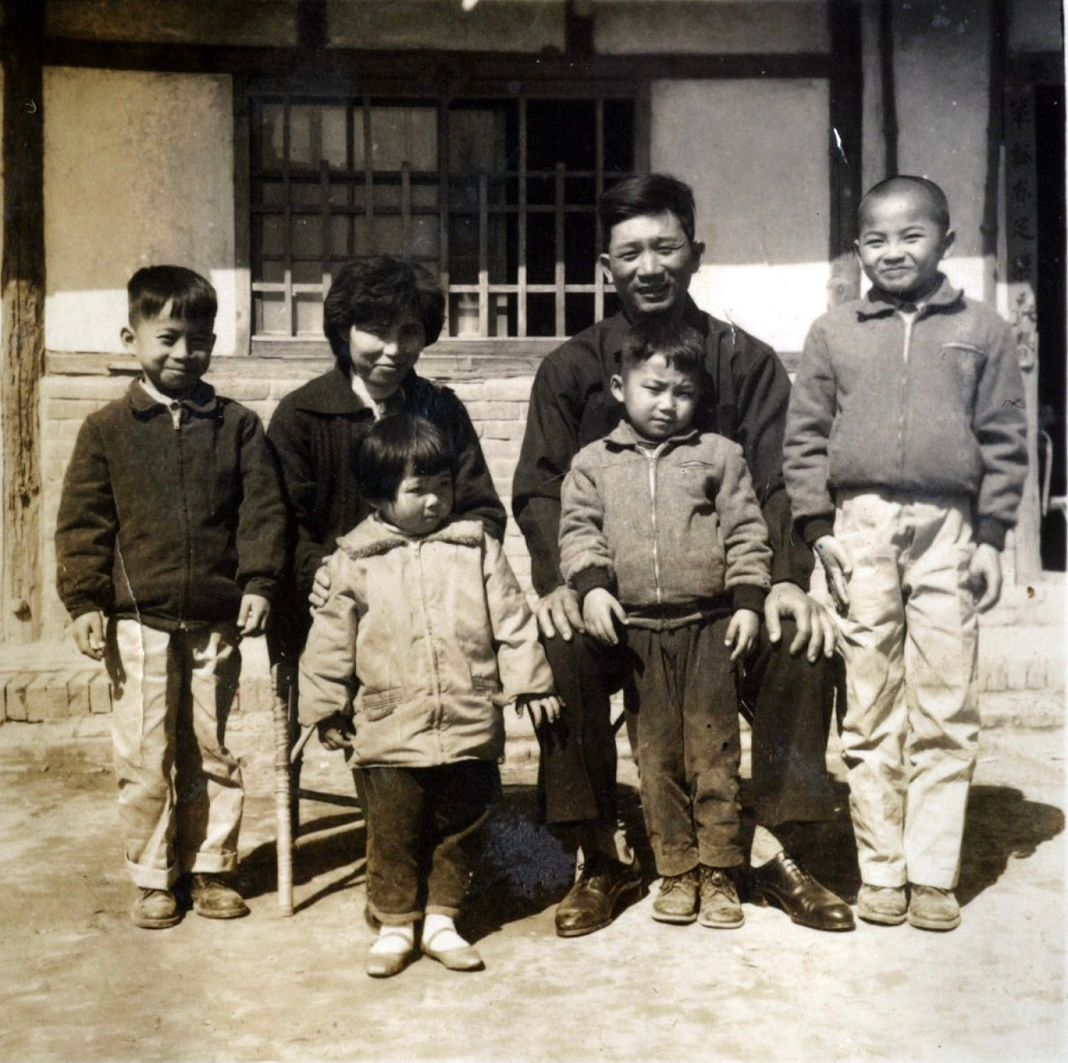 侯友宜父親過世，臉書發文悼念父親。 圖：取自侯友宜臉書。
