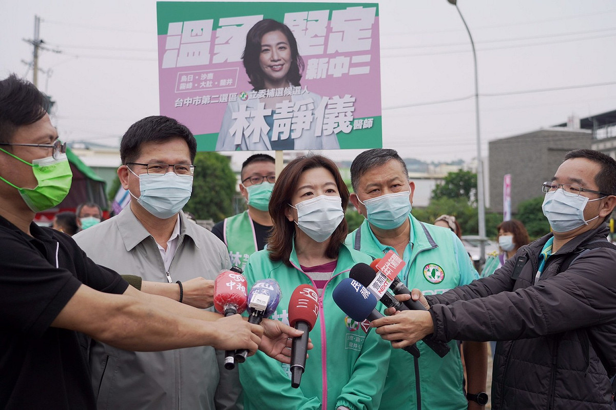 林靜儀說願意與顏寬恒公開一對一PK公投辯論。 林靜儀競選總部/提供