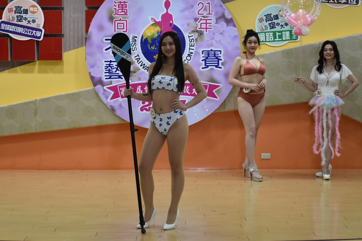 佳麗自選泳裝保守仍展現身材。 圖：孫家銘攝