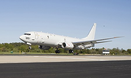 傳美國海軍派遣P-8A反潛機航經台灣海峽。 圖：翻攝自維基百科