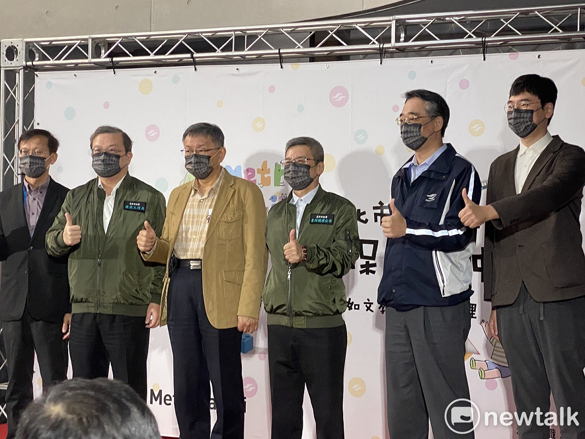 台北市長柯文哲今出席北捷職場互助教保服務中心揭牌。 圖：周煊惠 / 攝