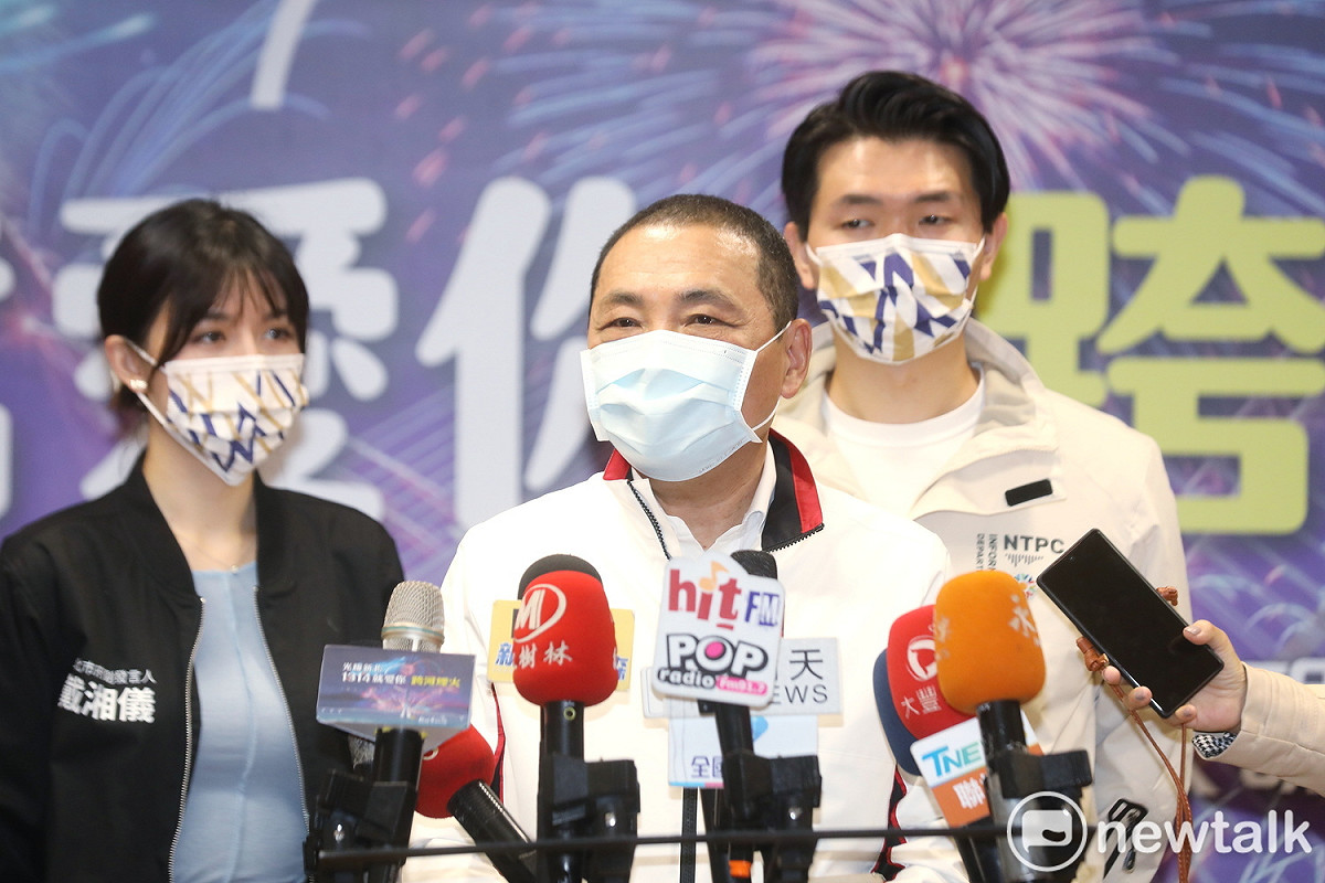 侯友宜認為，若有其他國家出現疫情，中央應隨時調整加嚴入境管制，在阻絕於境外政策上採取更嚴謹態度。 圖：林昀真／攝