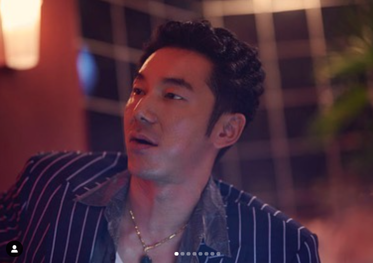 李李仁在台劇《華燈初上》中，飾演黑道大哥「彪哥」。 圖：翻攝自IG/momoleelee