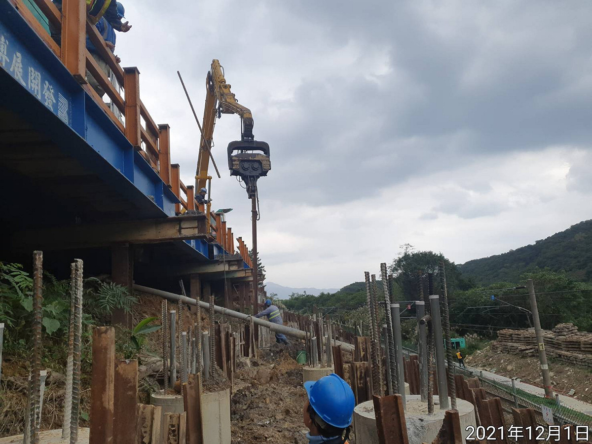 207次太魯閣號事故路段正執行宜蘭線福隆石城地錨邊坡改善工程。 圖：交通部台鐵局／提供