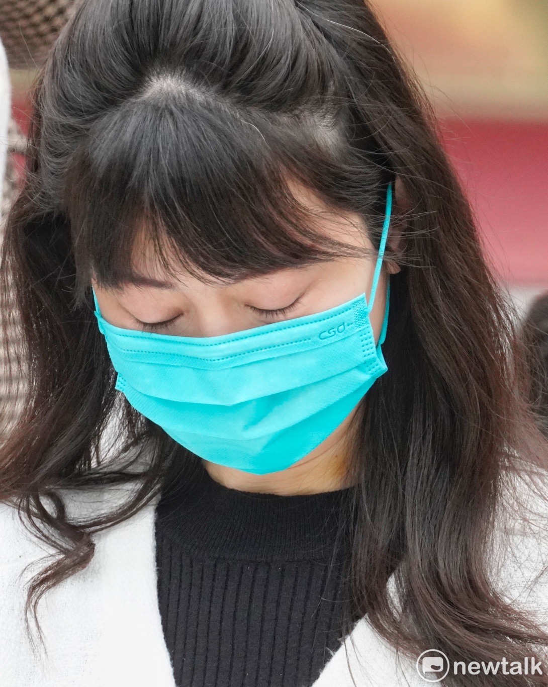 高嘉瑜在記者會中幾度神情落寞。 圖：張良一/攝