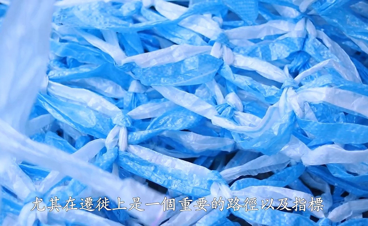 以帆布媒材展現部落傳統技藝。 圖：尤幹．尤勞提供