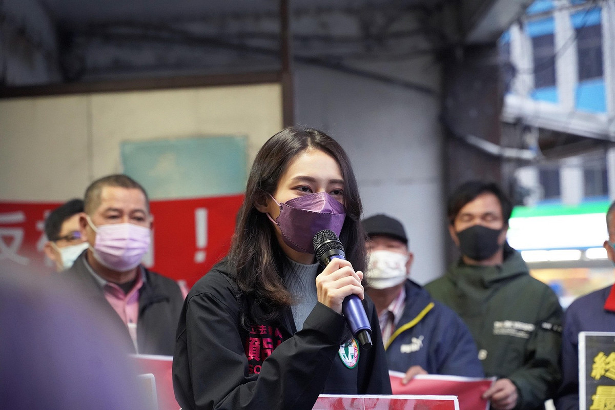 民進黨立委賴品妤今（6）日於臉書上撰文呼籲反核，她以貢寮在地人的身分，訴說對核四重啟最當地的看法與感受。 圖：翻攝自賴品妤臉書（資料照）