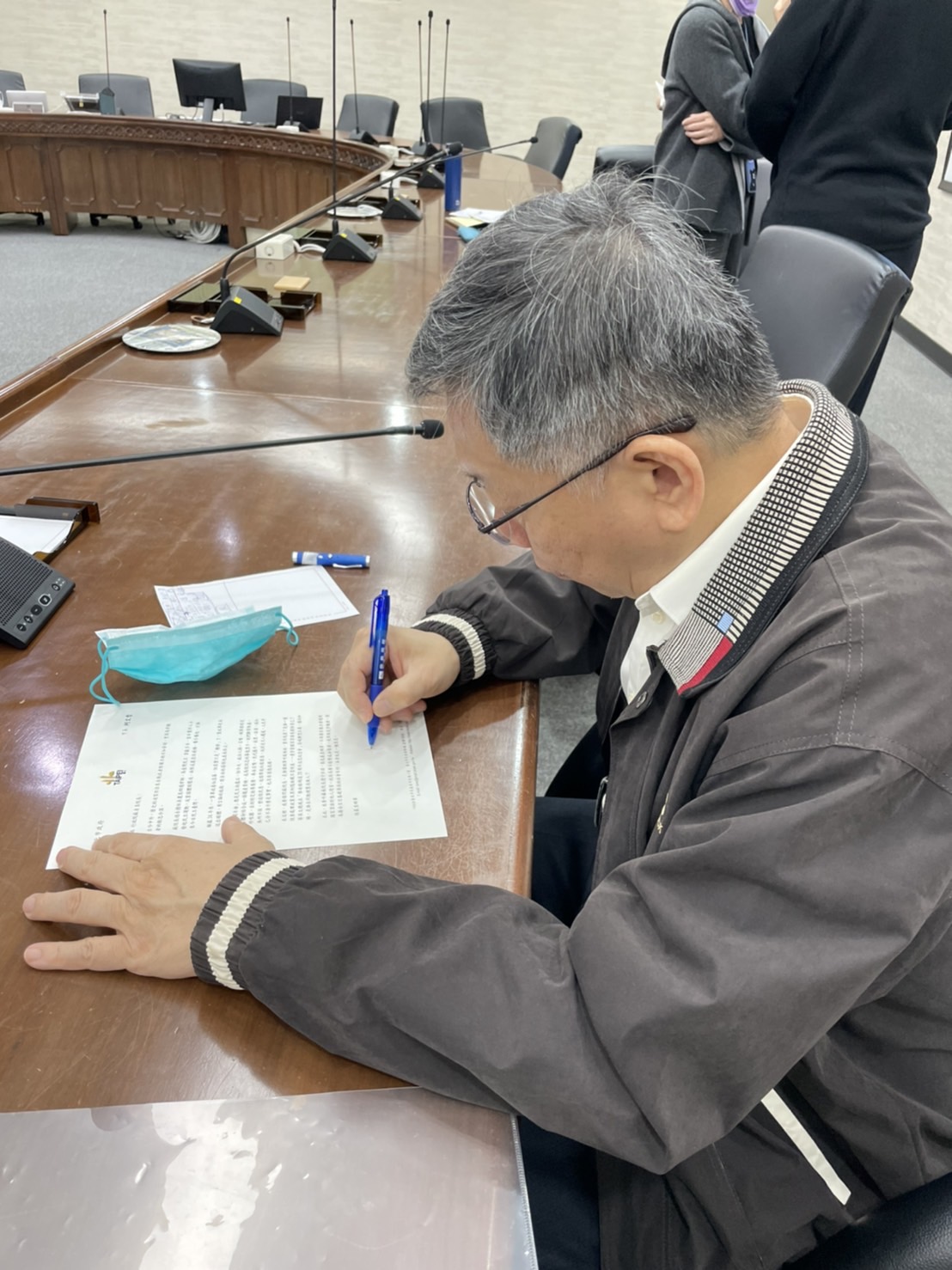 台北市長柯文哲寫信致行政院長蘇貞昌，要求徹查網軍。 圖：台北市政府 / 提供