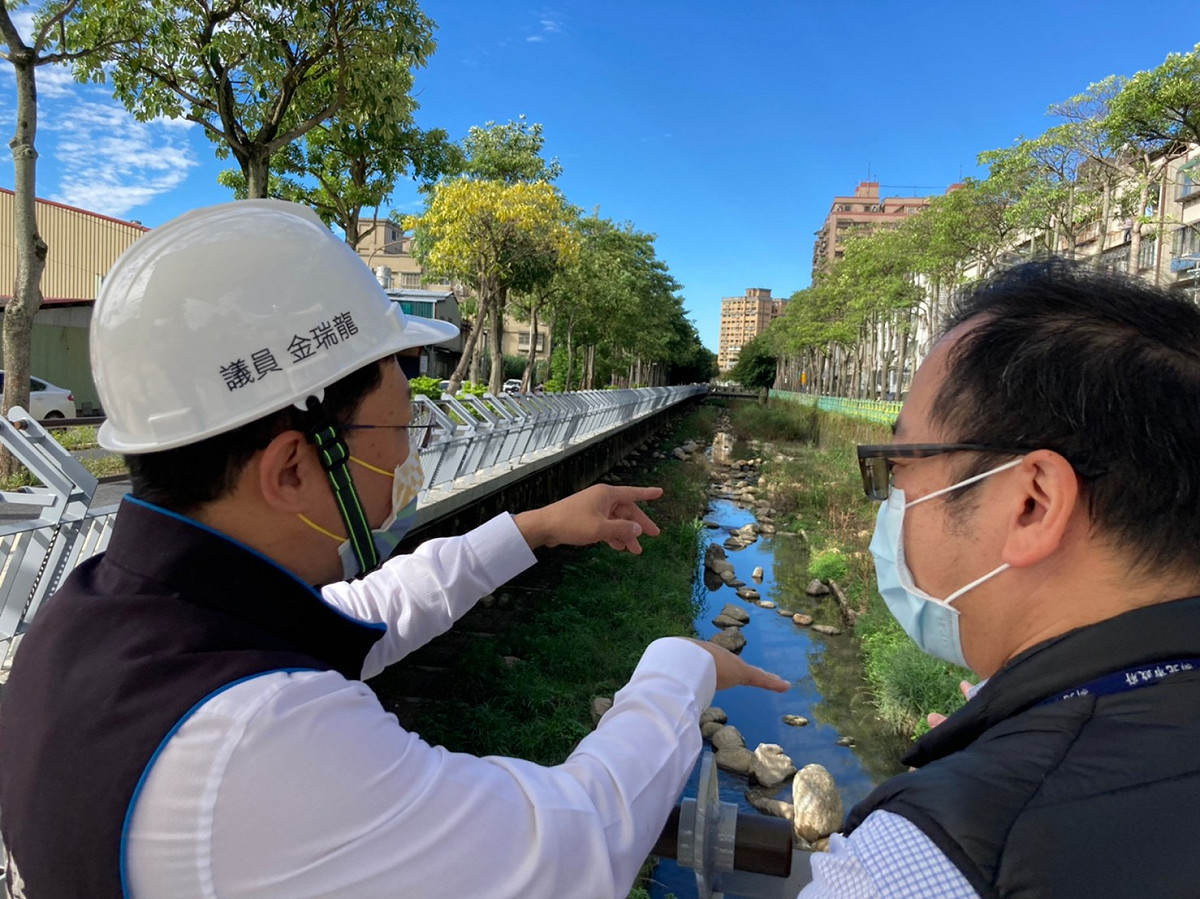 中和大排華麗變身，新北市議員金瑞龍提案整治改造藤寮坑溝。 圖：金瑞龍辦公室提供