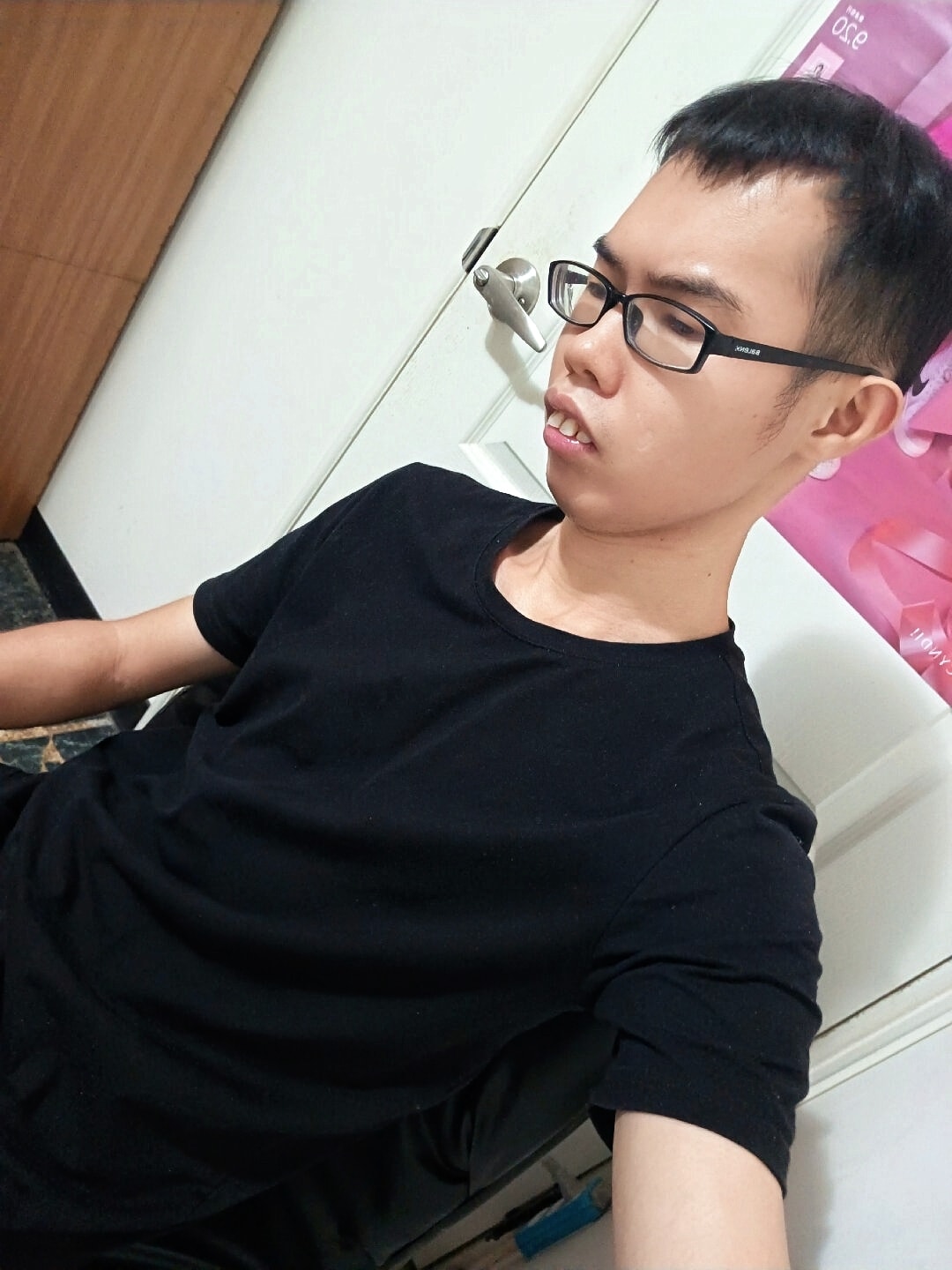 網紅鄧佳華近期宣布進軍AV界，引發話題。 圖：翻攝自鄧佳華FB(@鄧佳華)