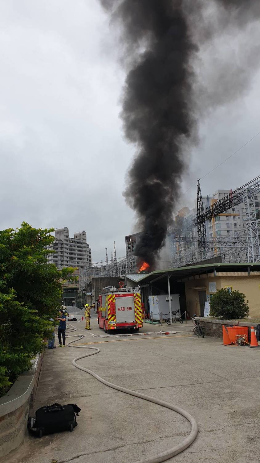 台北萬隆變電所今(12)早傳出爆炸。 圖：台北市政府提供