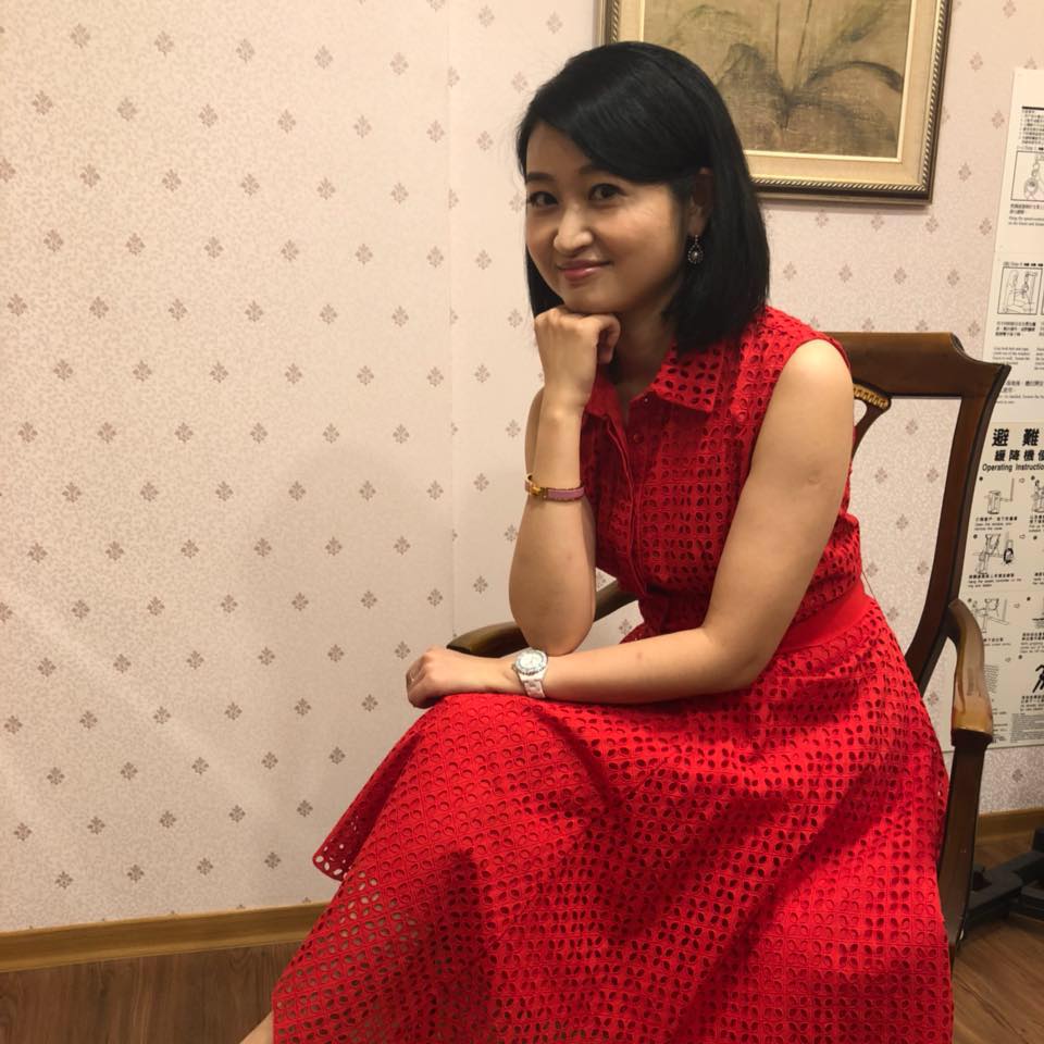 眼科醫師黃宥嘉。 圖：翻攝自黃宥嘉FB(@睛視媳婦 眼科醫師黃宥嘉時間)