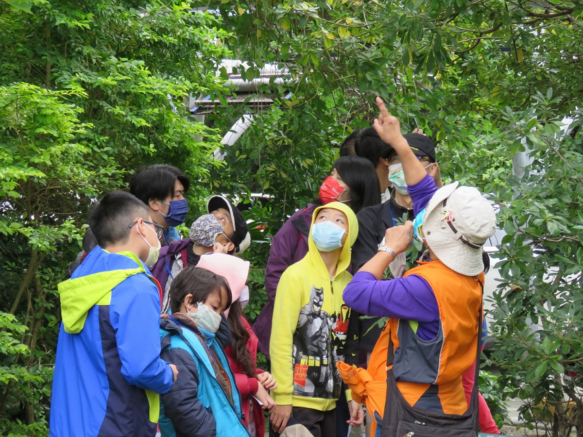 漳和濕地入園將採預約制，開放時間為週二至週日上午9時至下午5時，各機關團體及一般民眾自12月20日起可預約明(111)年1月導覽課程(導覽示意圖)。