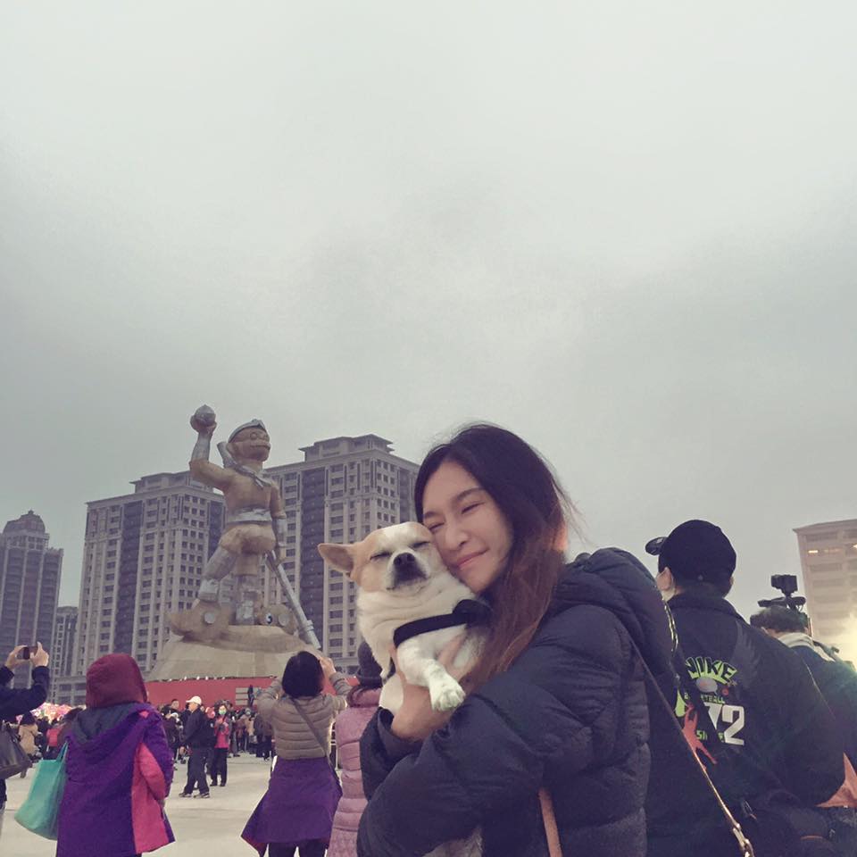 鄉民女神qn。 圖：翻攝自qnFB(@黃瓊慧)