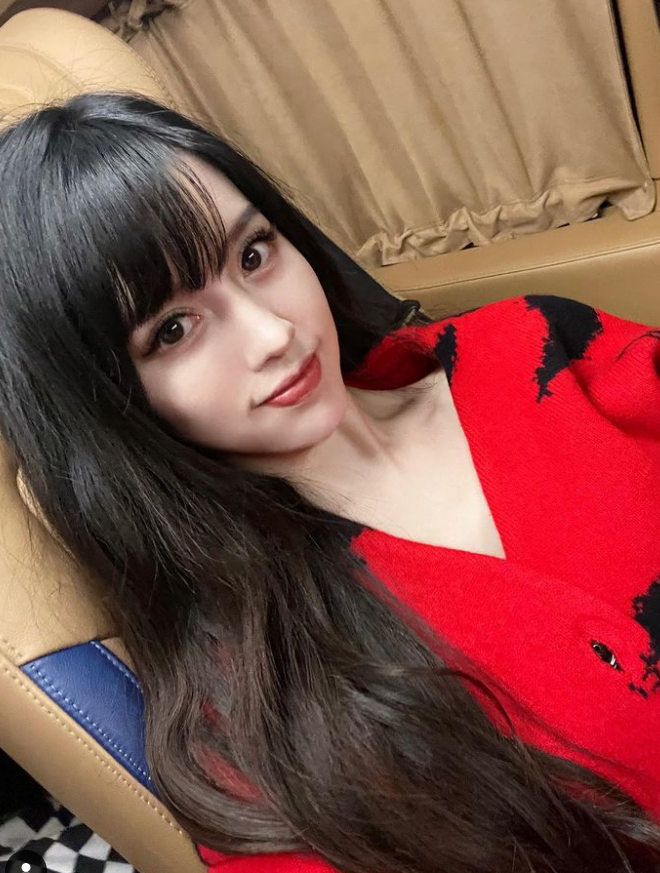 女團By2妹妹Yumi。 圖：翻攝自YumiIG