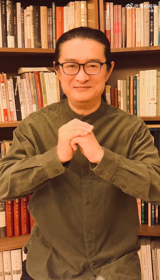 黃安聲稱從香港娛樂記者那得知章子怡、汪峰已經離婚。 圖：翻攝自微博
