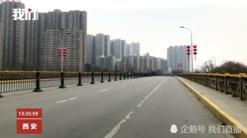 原本幾乎每天車輛都達到飽和程度的街道，今天街道上已空無一人。 圖 : 翻攝騰訊網