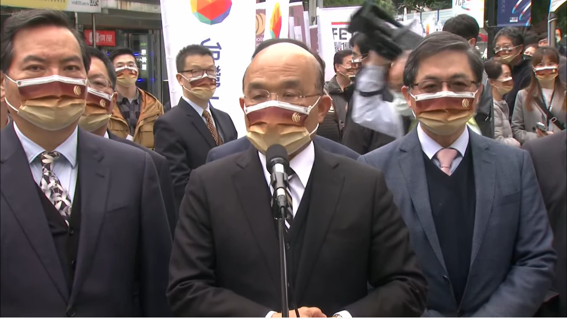 行政院長蘇貞昌今（23）日下午出席「5G躍臺灣 飆速Give Me Five」5G垂直場域體驗週典禮活動前受訪。 圖：擷自直播畫面