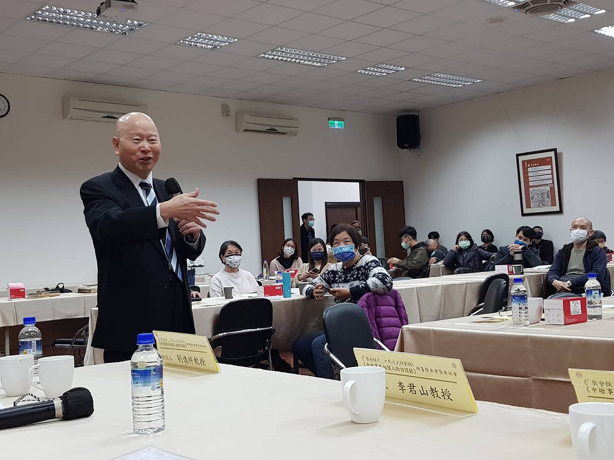 前民進黨主席、亞太和平研究基金會董事長許信良出席國史館主辦《「奧會模式」之形成史料彙編》及《中壢事件相關人物訪談錄》新書發表暨座談會。 圖：國史館提供