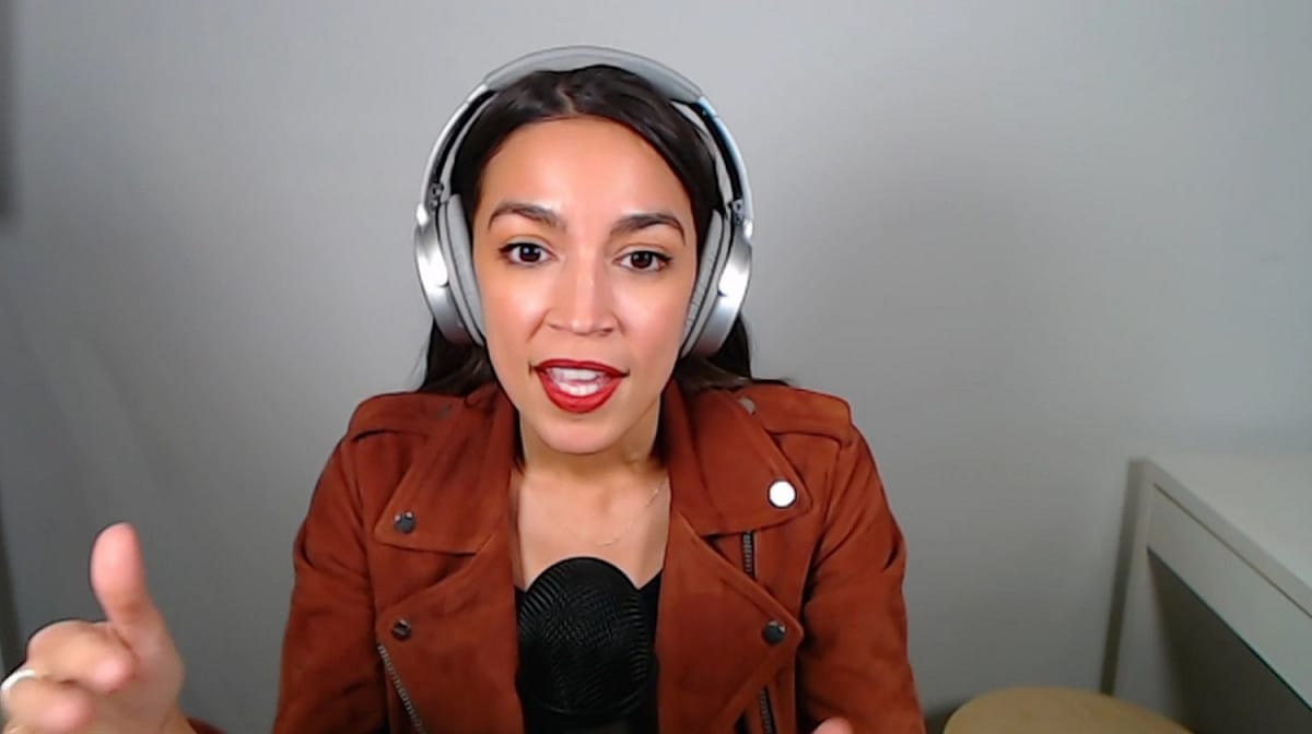 美國眾議院議員於Twitch遊玩《Among Us》的實況創下金氏世界紀錄。 圖：翻攝自AOC Twitch